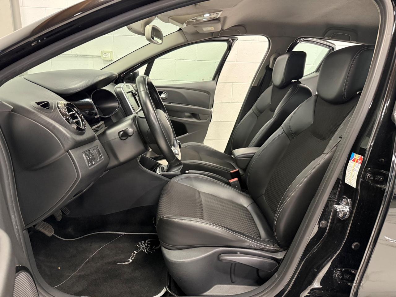 Renault Clio dCi 8V 75 CV 5 porte Moschino Intens