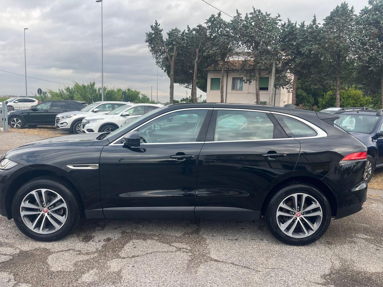 Jaguar F-Pace 2016 2.0 D 180 CV Portfolio