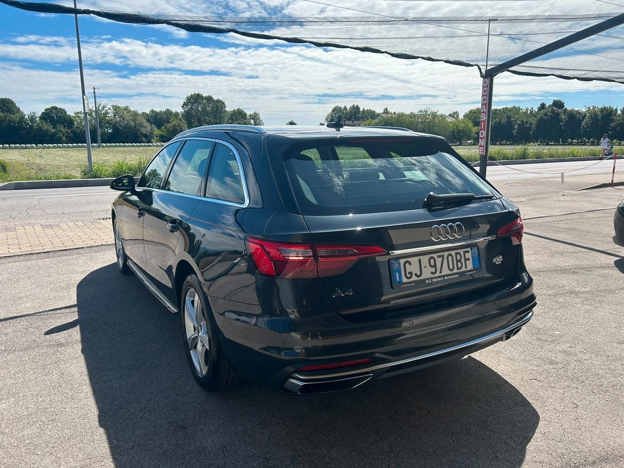 AUDI A4 Avant 35 2.0TDI 163CV S-Tronic Business - GANCIO TRAINO