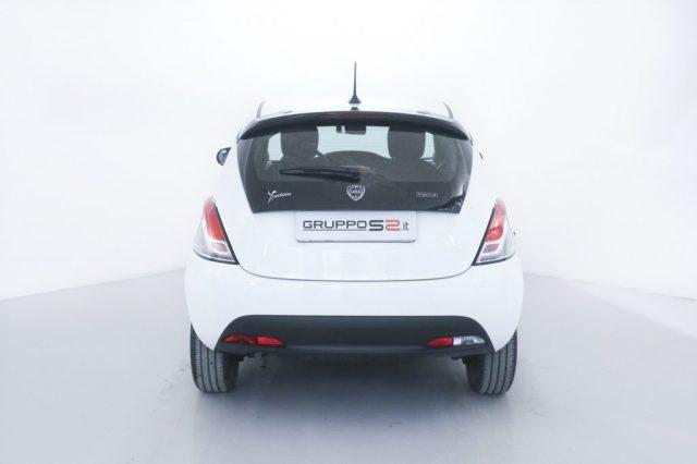 LANCIA Ypsilon 1.0 FireFly 5 porte S&S Hybrid Silver NEOPATENTATI