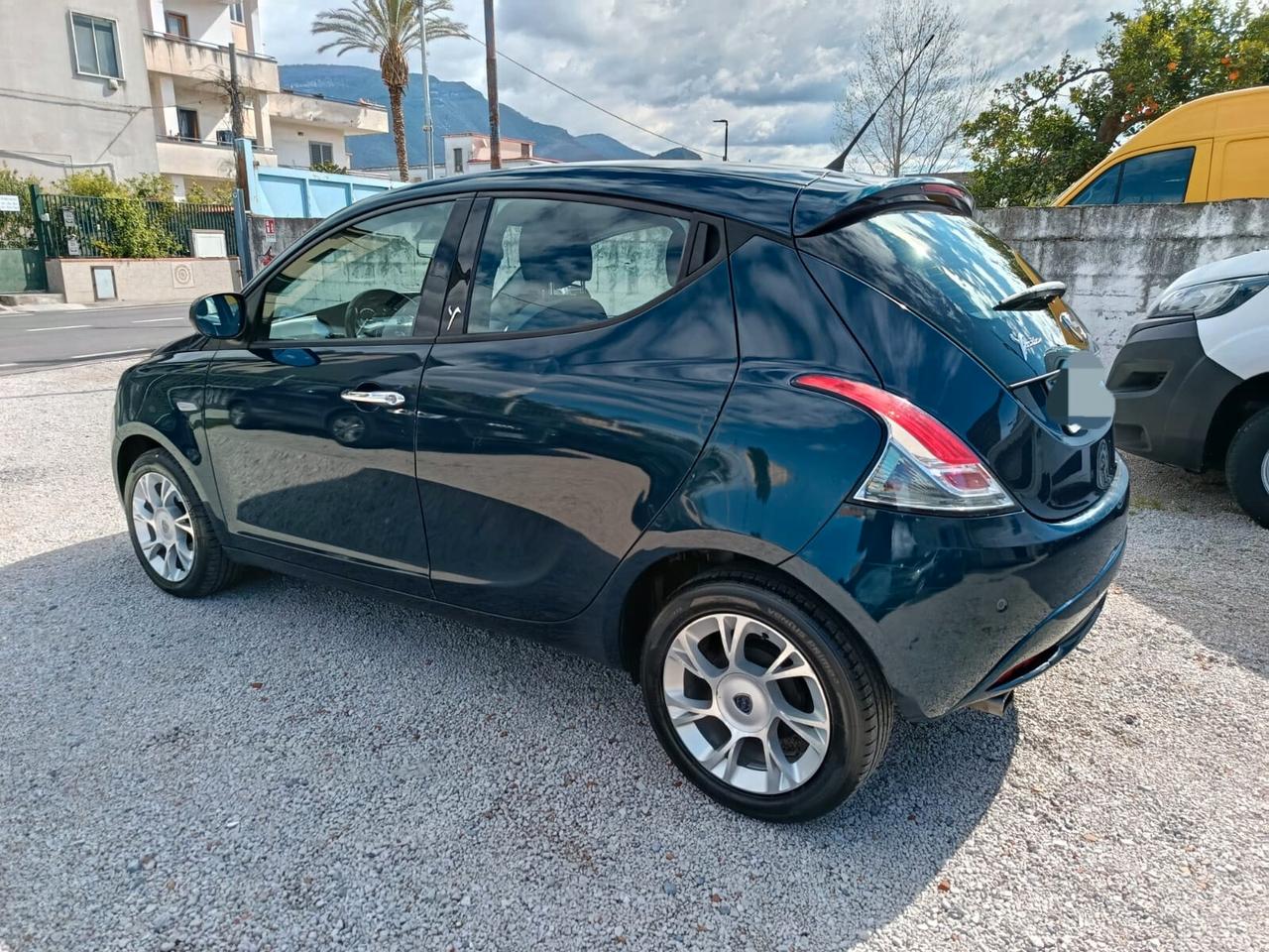 Lancia Ypsilon 1.3 MJT 16V 95 CV S&S Platinum