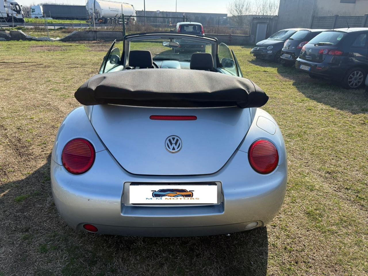 Volkswagen New Beetle 1.9 TDI 101CV Cabrio ADATTA NEOPATENTATI