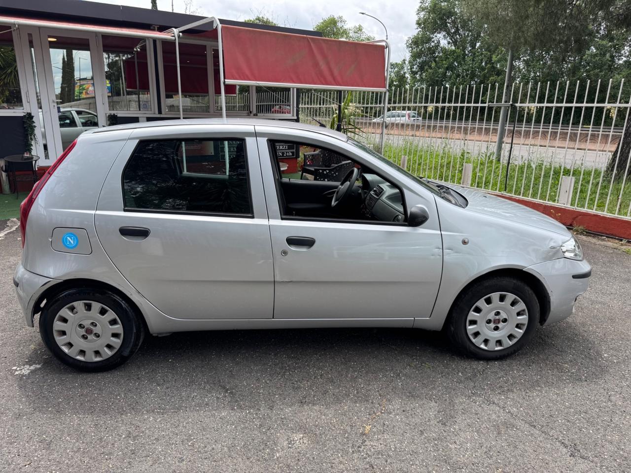 Fiat Punto 1.2 benzina - POCHI KM - 2010