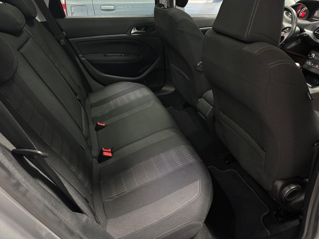 PEUGEOT 308 SW 1.6 blue HDI 120 CV allure