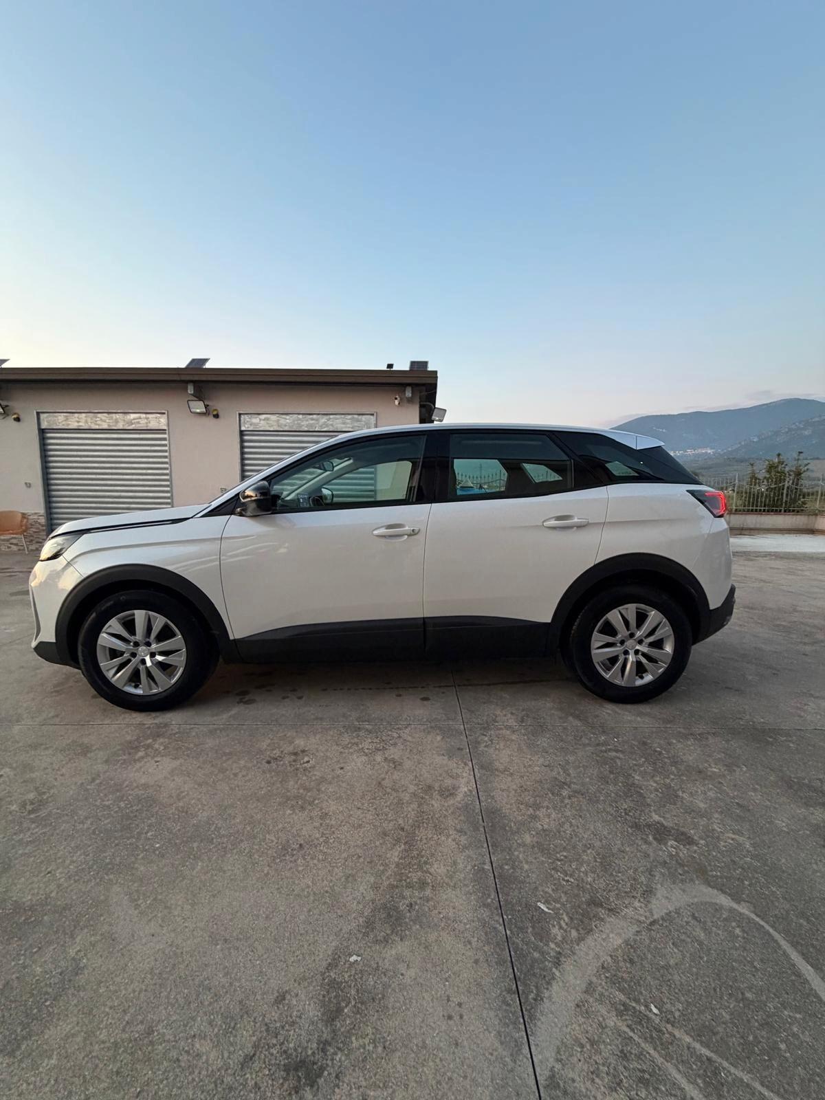 Peugeot 3008 BlueHDi 130 S&S EAT8 Active Pack