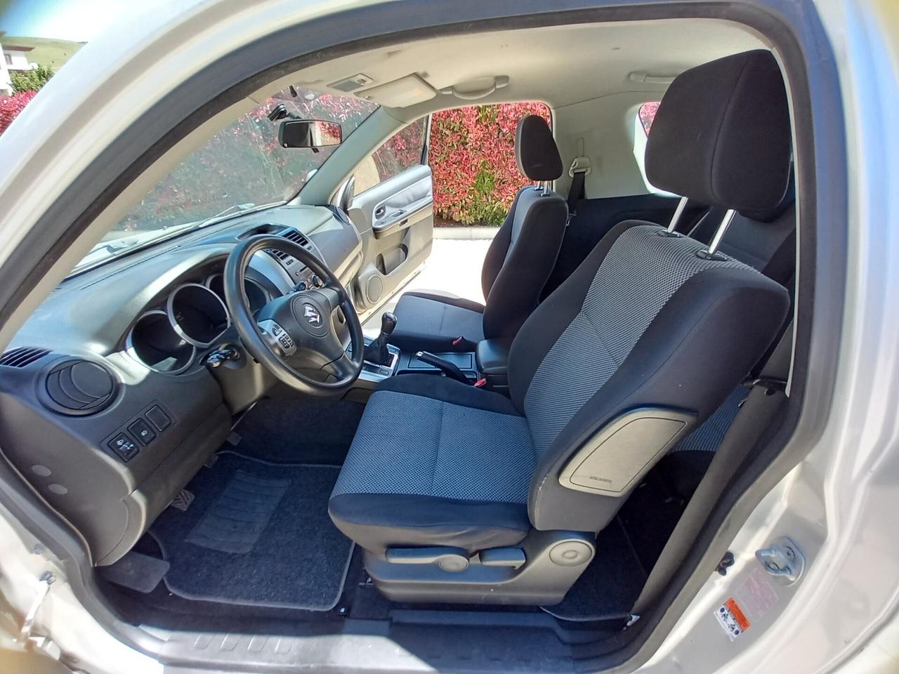 Suzuki Grand Vitara 1.9 DDiS 3 porte 4X4 RIDOTTE