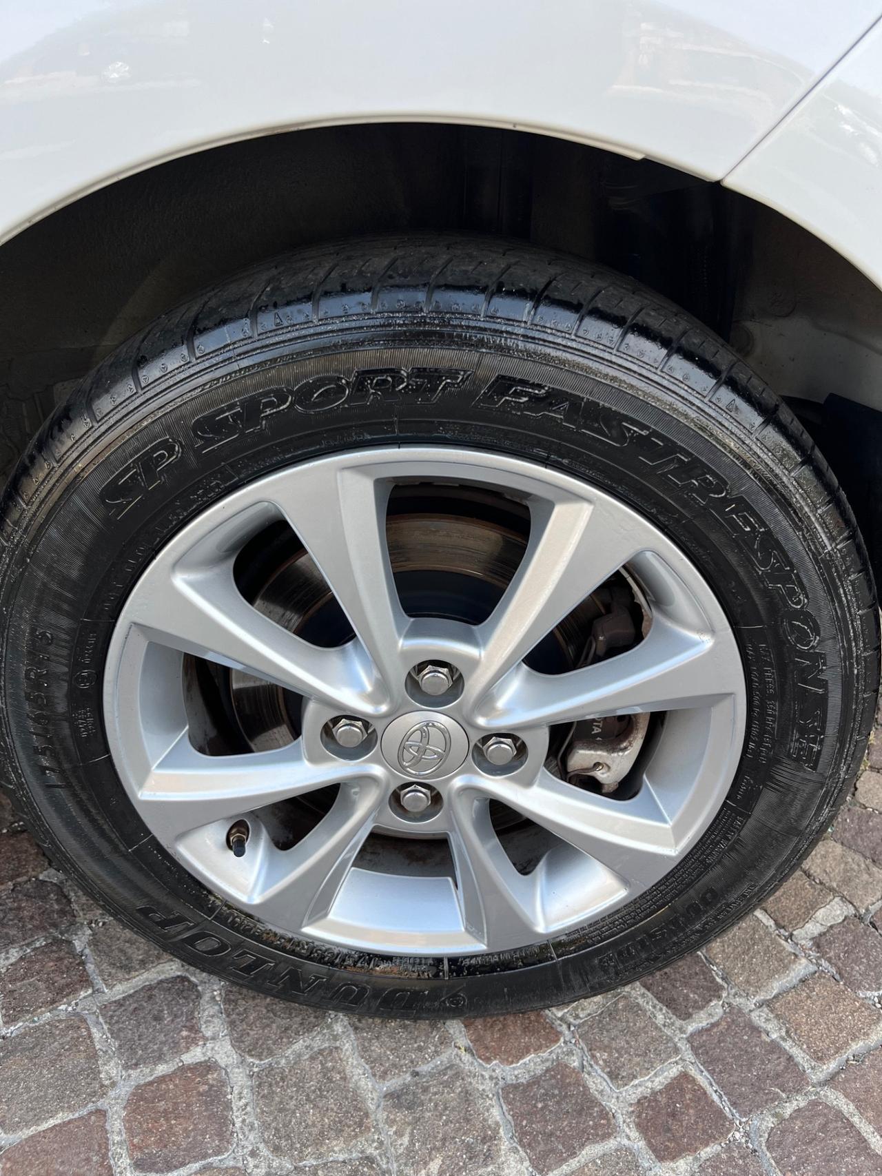 Toyota Yaris 1.5 Hybrid 5 porte Active