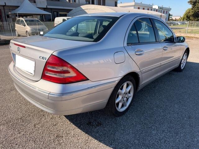 Mercedes-benz C 200 UNICO PROPRIETARIO