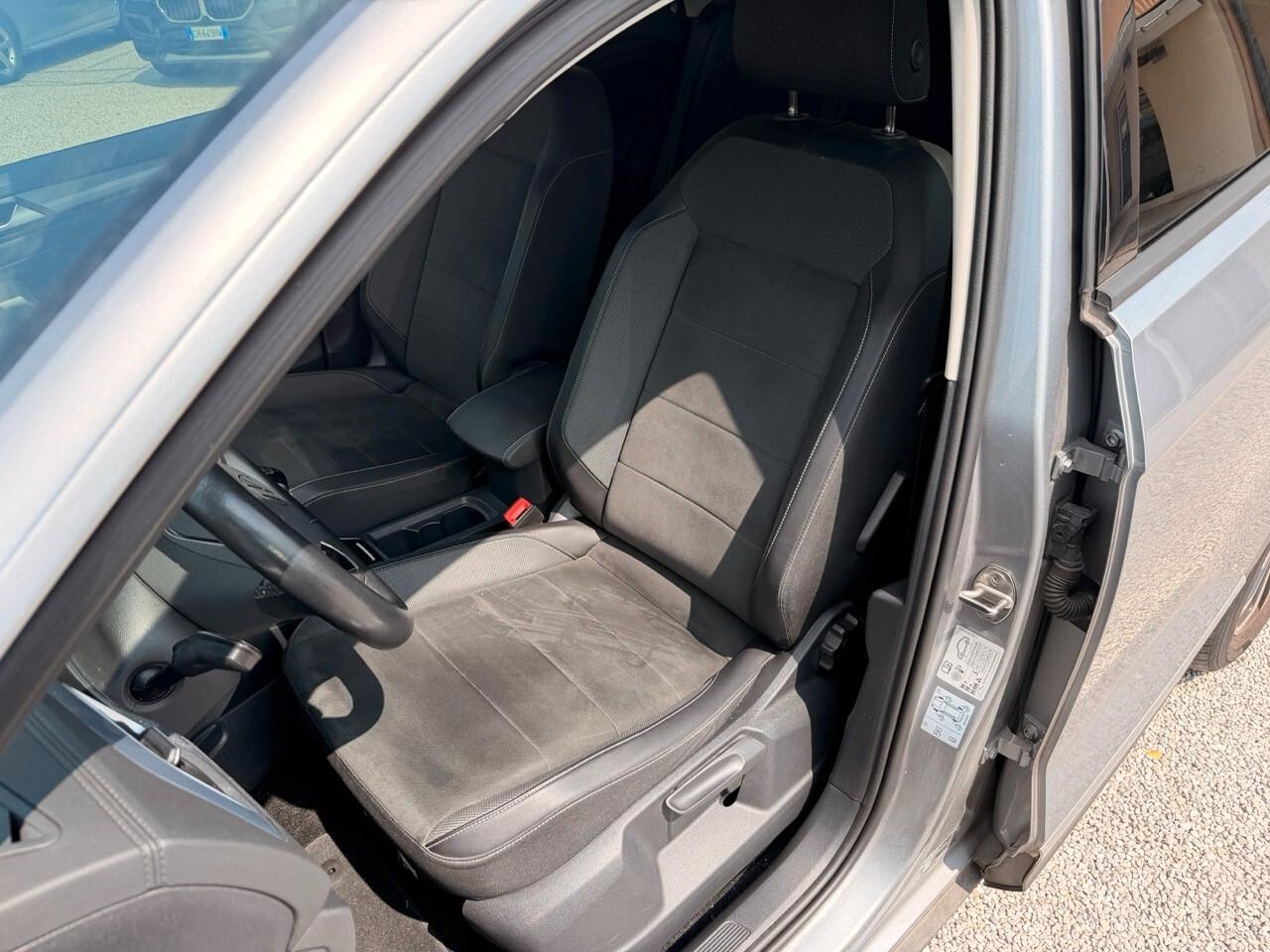 Volkswagen T-Roc 1.0 tsi Style 110cv - ok Neo Patentati