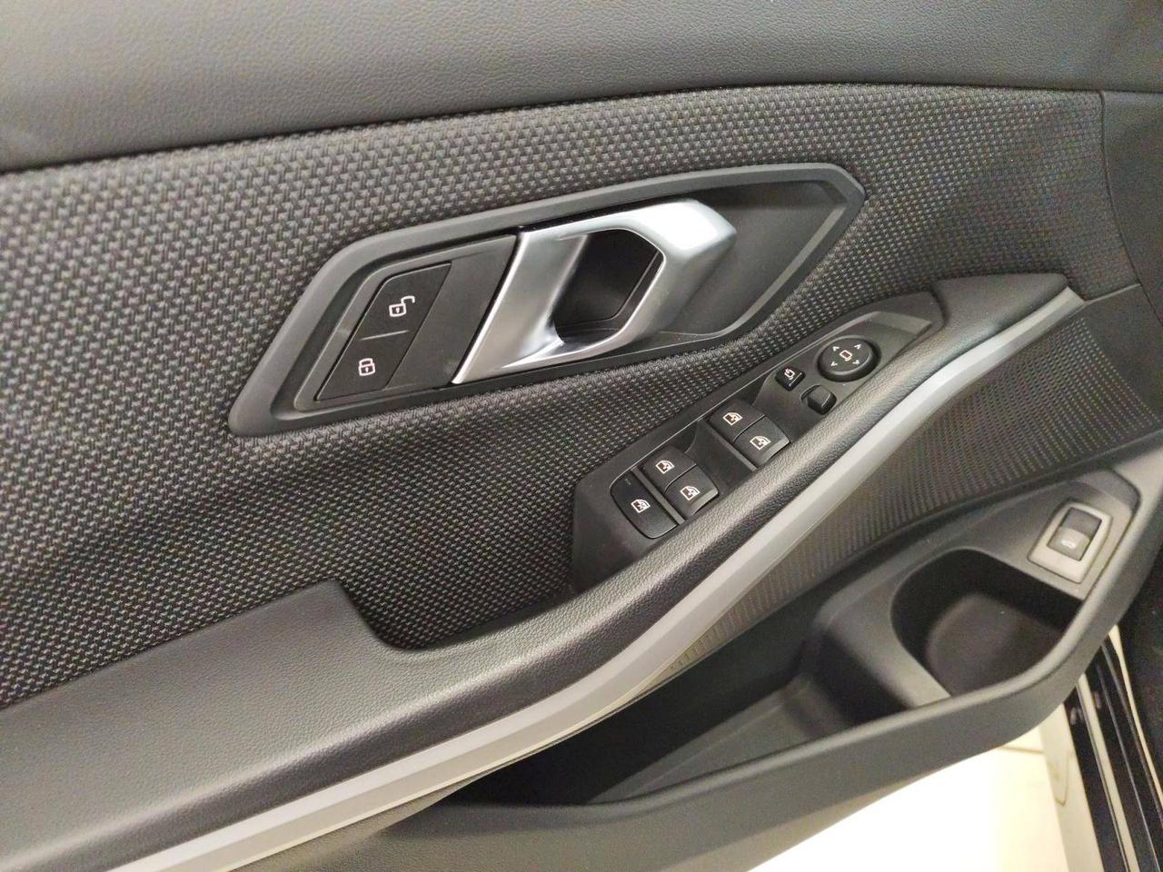 BMW Serie 3 320d Touring 48V