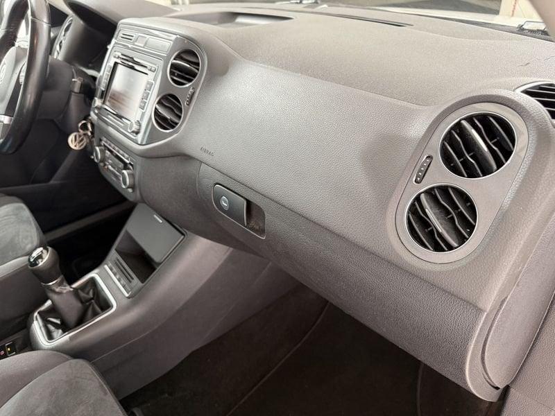 Volkswagen Tiguan Tiguan 2.0 tdi bm Sport&Style+ 140cv ** TETTO PANORAMICO **