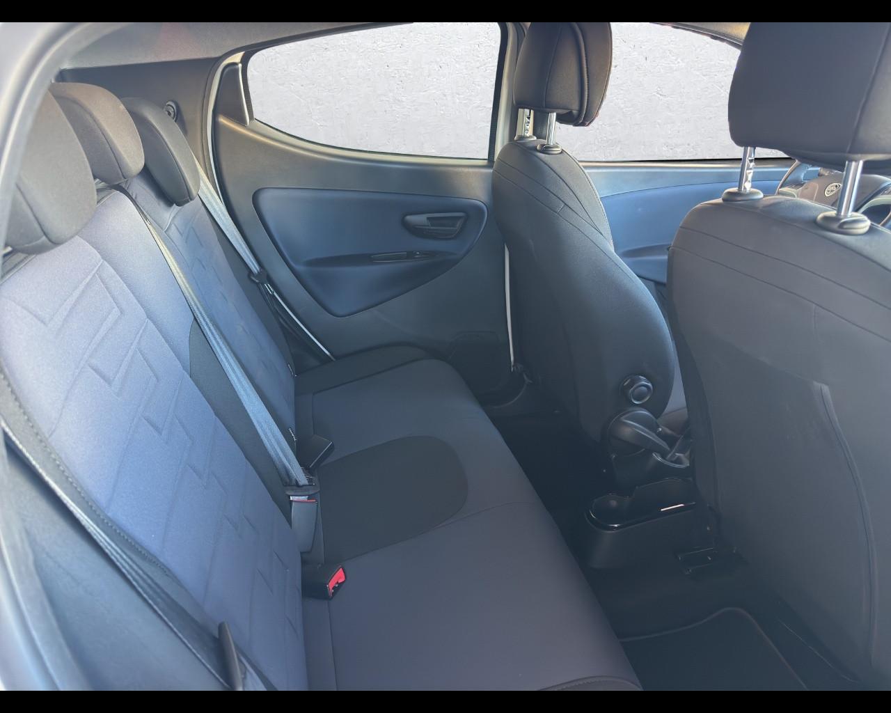 LANCIA Ypsilon 3ª serie - Ypsilon 1.0 FireFly 5 porte S&S Hybrid Platino