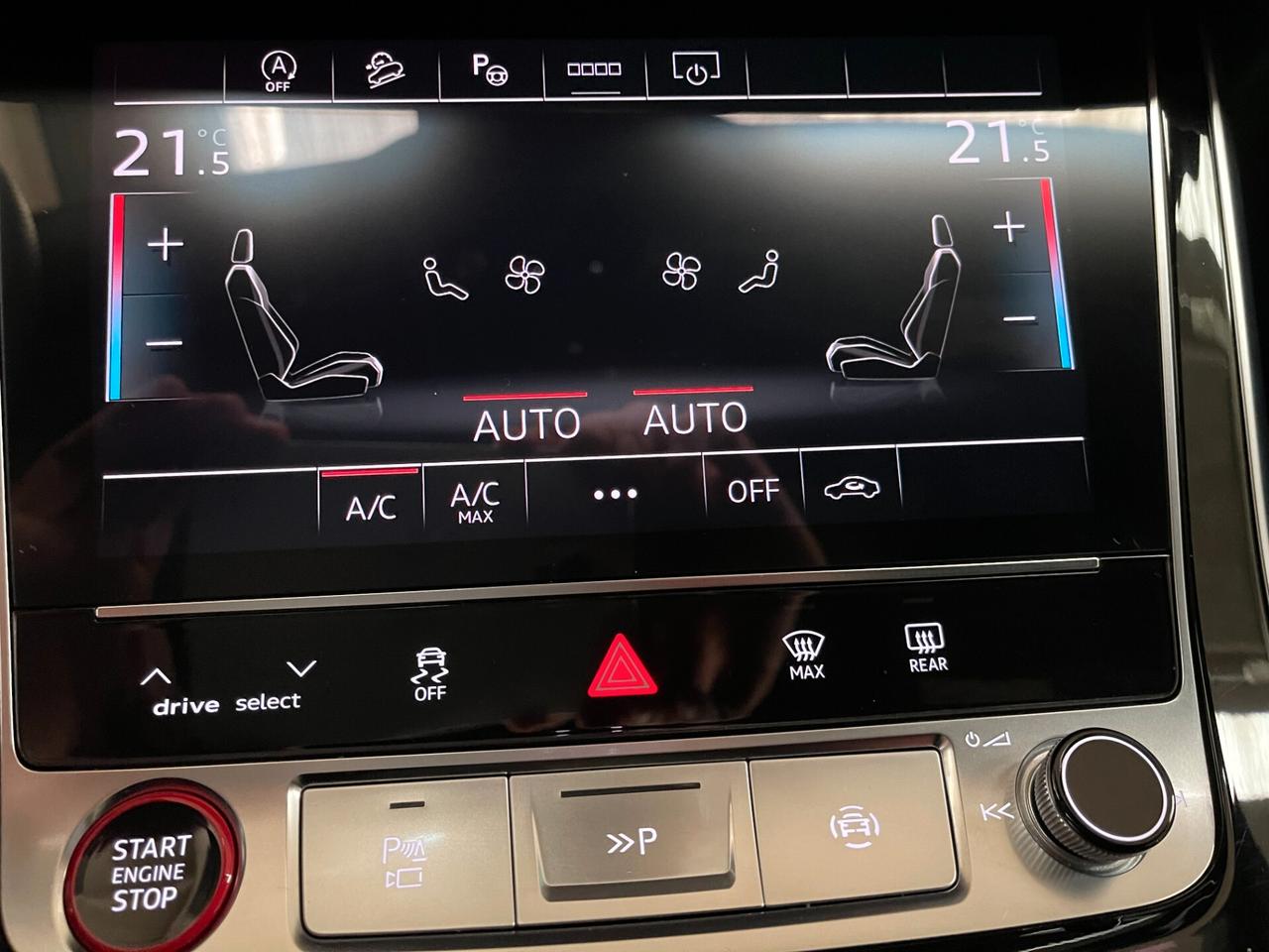 Audi Q8 SQ8 4.0 TFSI 507cv quattro Tiptronic-LEGGI SOTTO