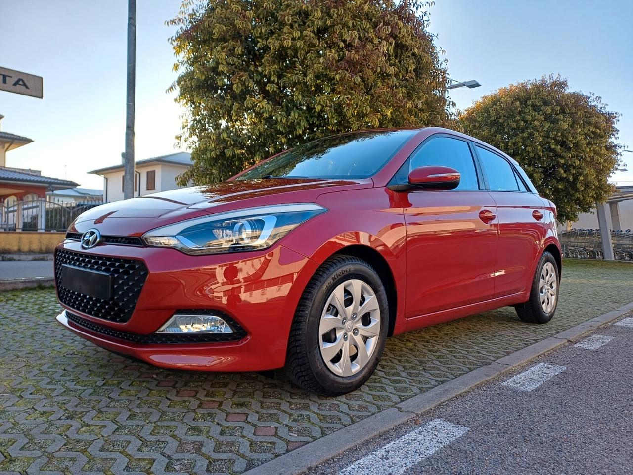 Hyundai i20 1.2 84 cv 5 porte Comfort