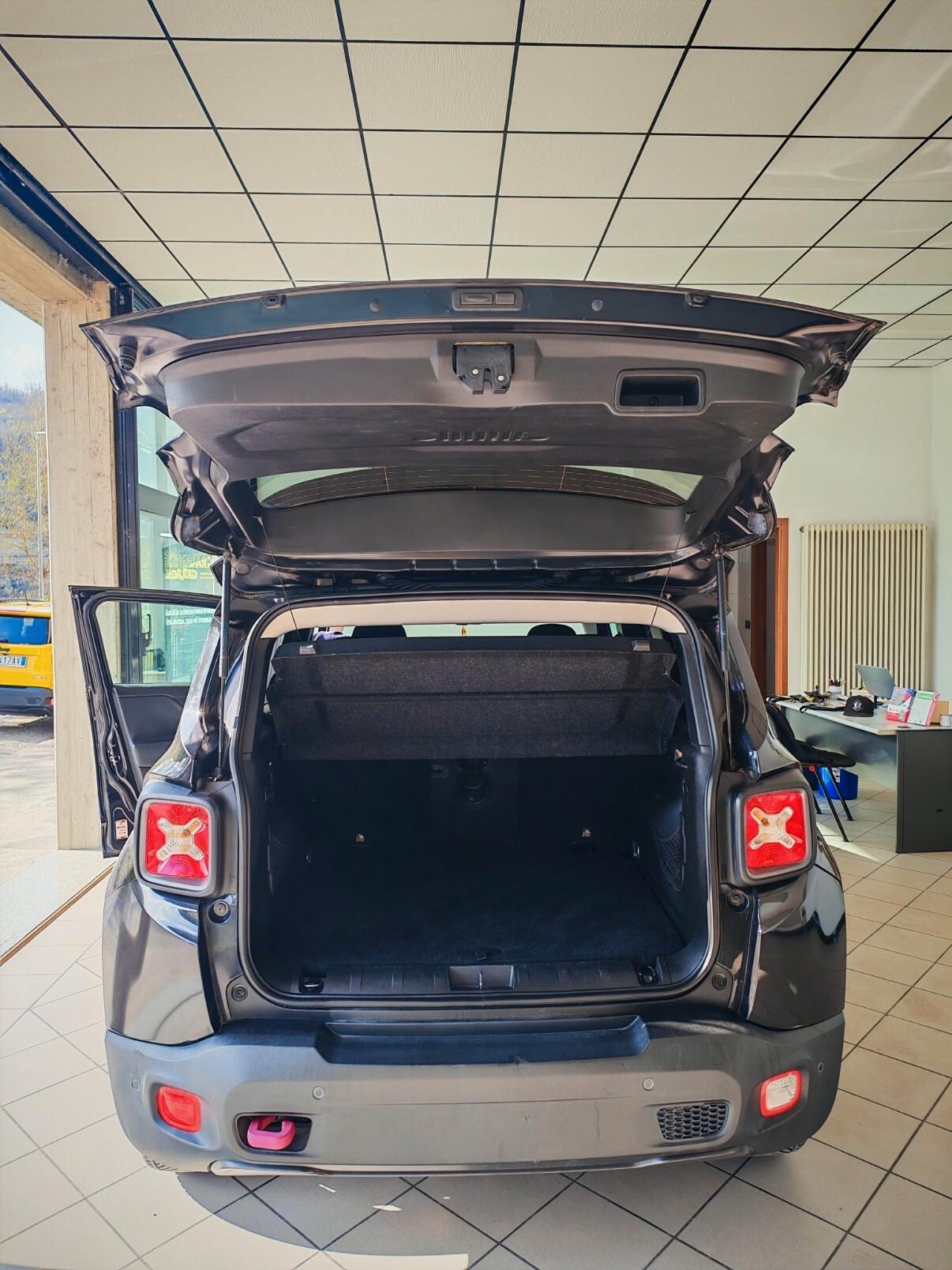 Jeep Renegade 2.0 Mjt 170CV 4WD Active Drive Low Trailhawk