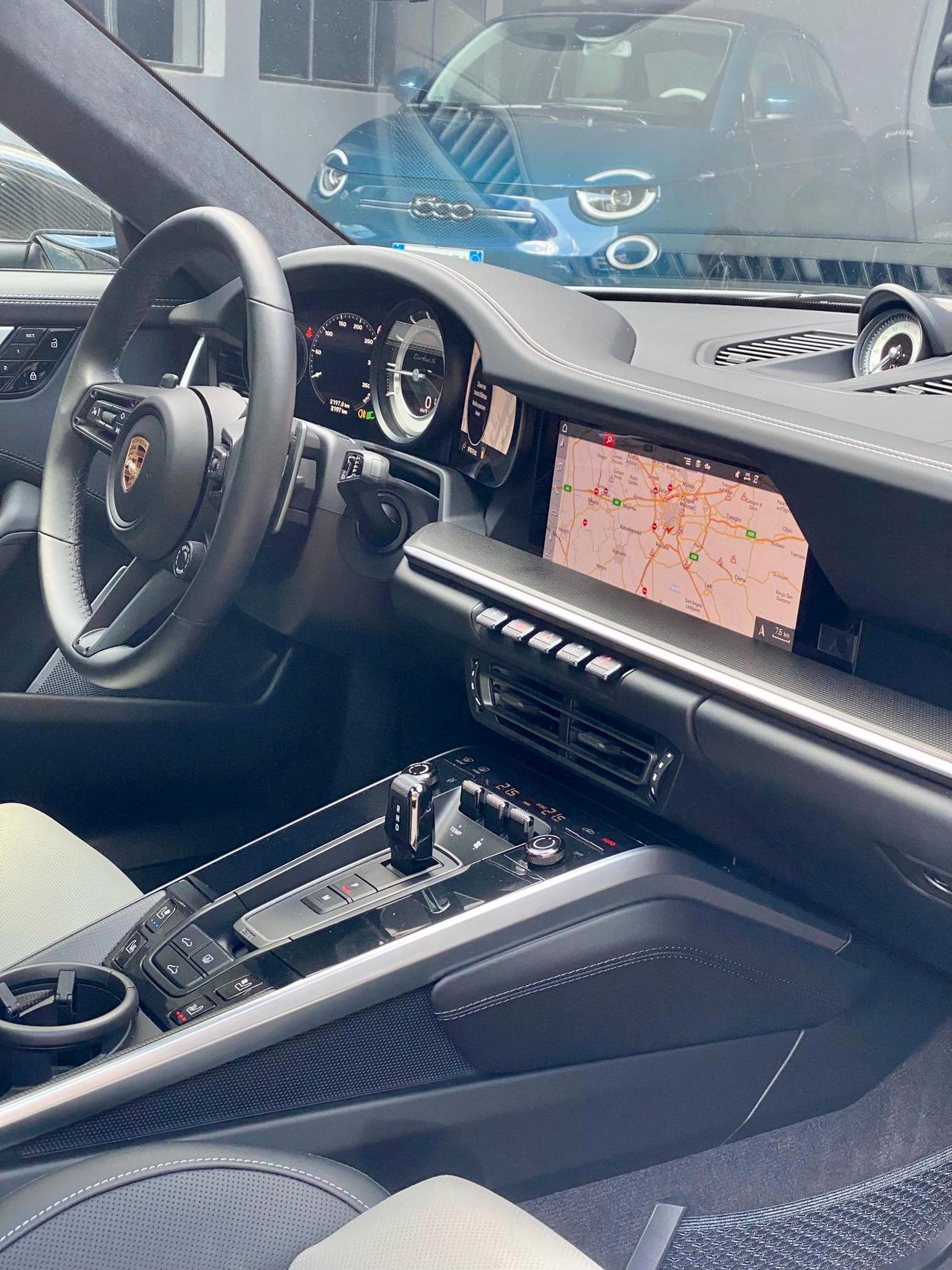 Porsche 992 Coupe 911 3.7 Turbo S auto panorama+ burmester