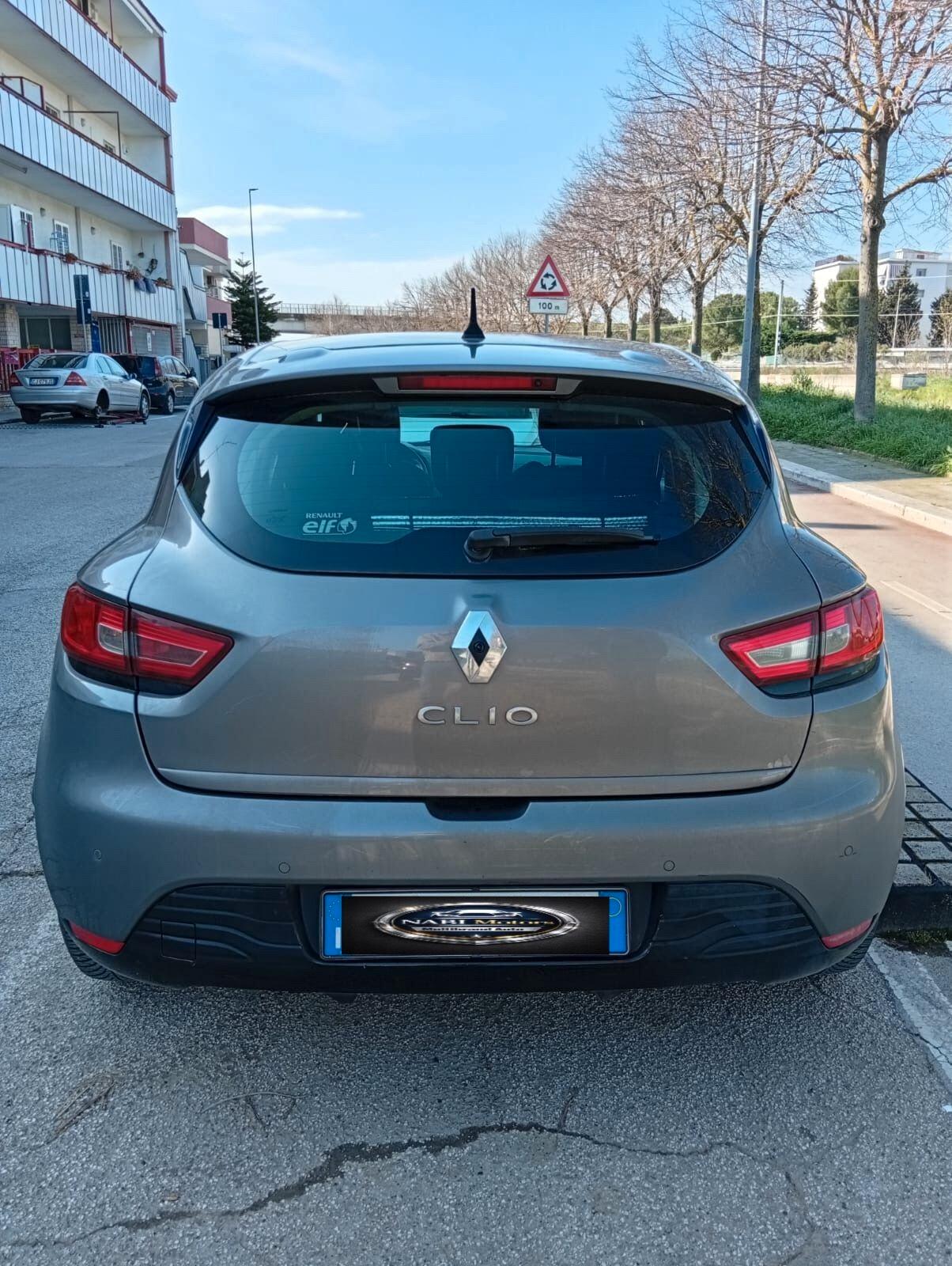 Renault Clio 1.2 75CV GPL 5 porte Costume National