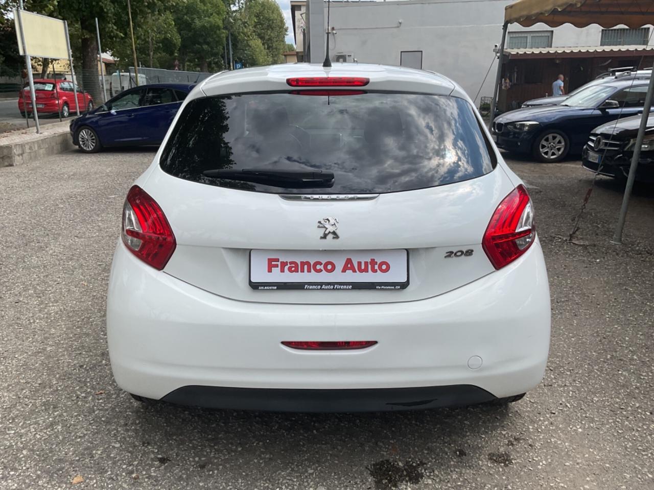 Peugeot 208 1.2 VTi 5 porte Allure OK NEOPATENTATI