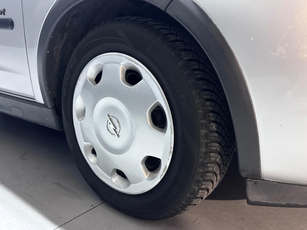 Opel Corsa 1.2i 16V Benzina 75cv 111.000km