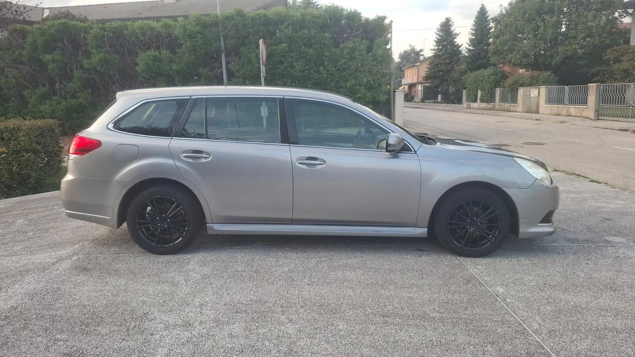 Subaru Legacy 2.0D SW Trend