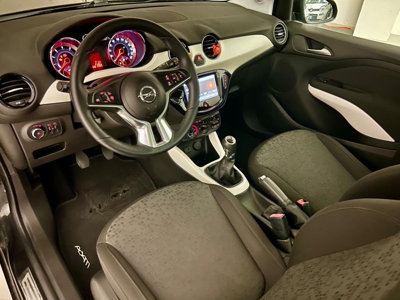 Opel Adam 1.2 70 CV White/Black Link