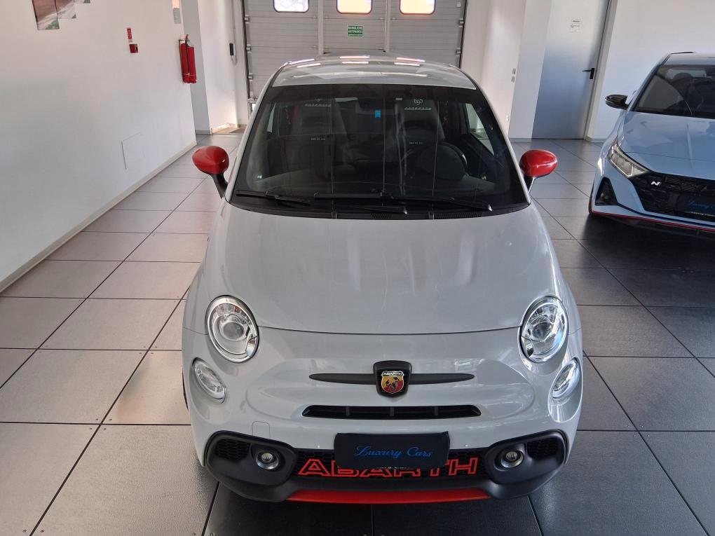 ABARTH 695 1.4 TURBO T-JET ESSEESSE 180 CV