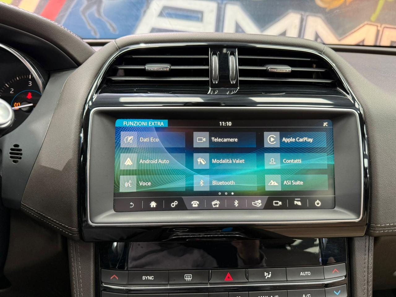 Jaguar F-Pace 2.0 D 240 CV AWD aut. Chequered Flag (140)