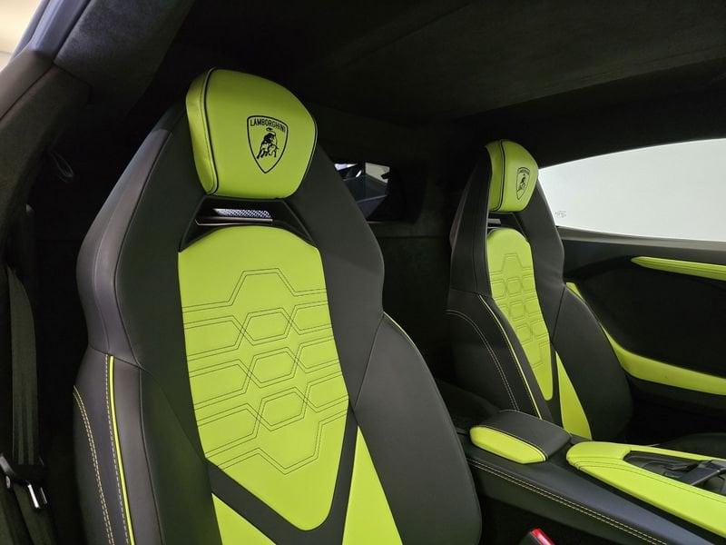 Lamborghini Revuelto Revuelto 6.5 V12