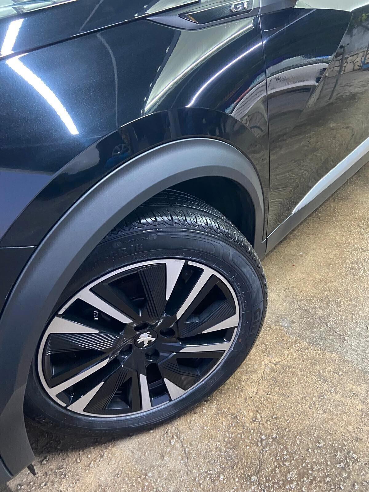 Peugeot 2008 BlueHDi 130 S&S EAT8 GT