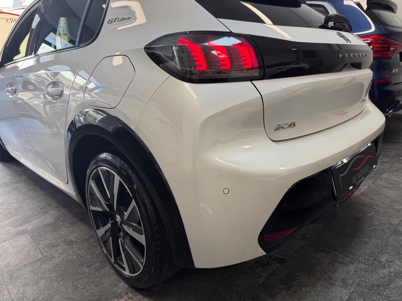 Peugeot 208 1.5 BlueHDi 100 Stop&Start GT Line