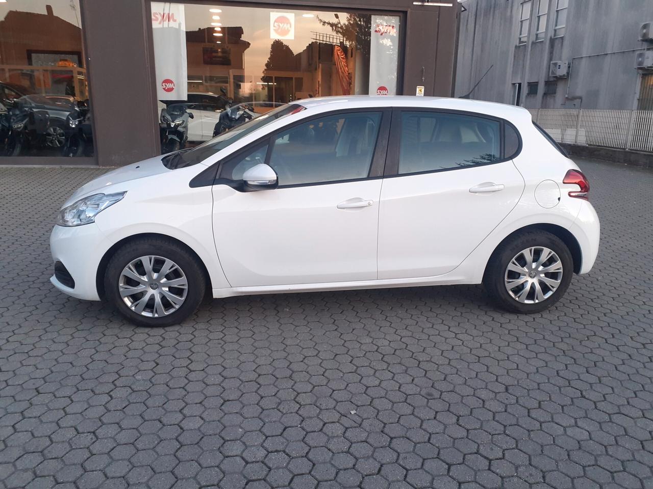 PEEUGEOT 208 AUTOCARRO 2 POSTI