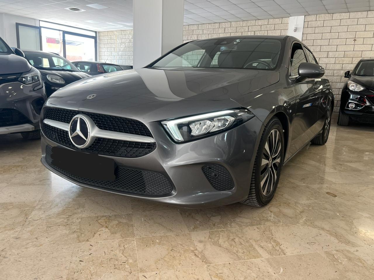 Mercedes-benz A 180 A 180 d Automatic Sport