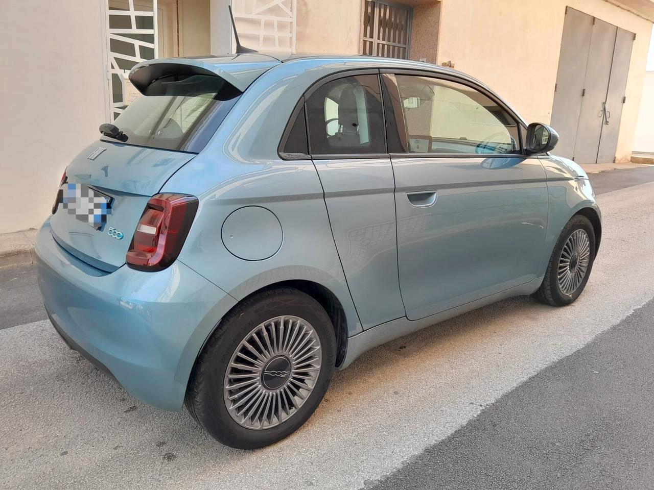 Fiat 500 Icon 3 1 42 kWh