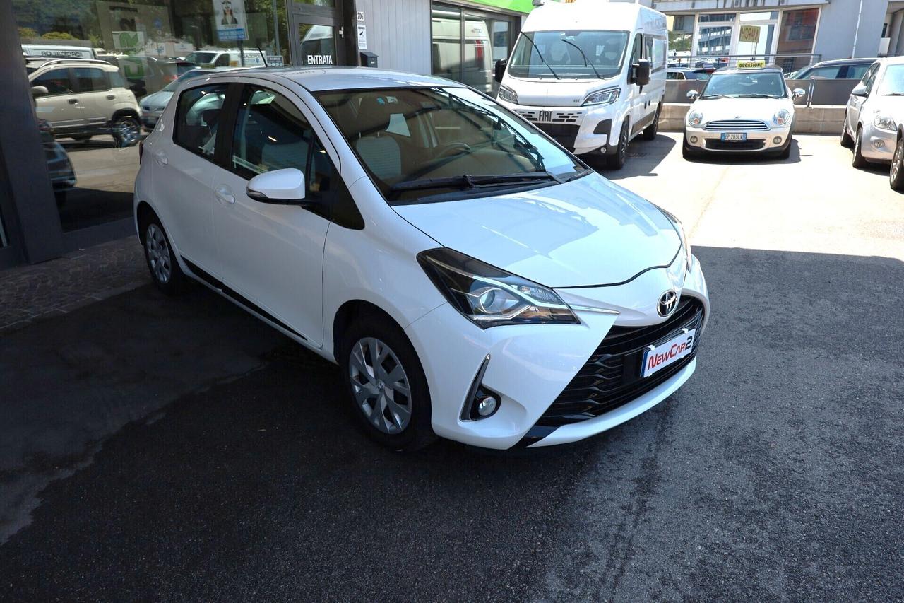 TOYOTA YARIS 1.0 5 PORTE ACTIVE neopatentati