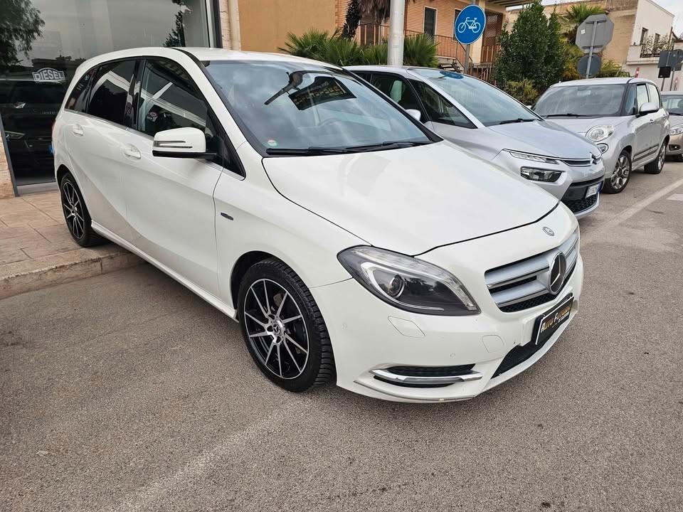 MERCEDES B180 CDI 109CV PREMIUM MOTORE RUMOROSO