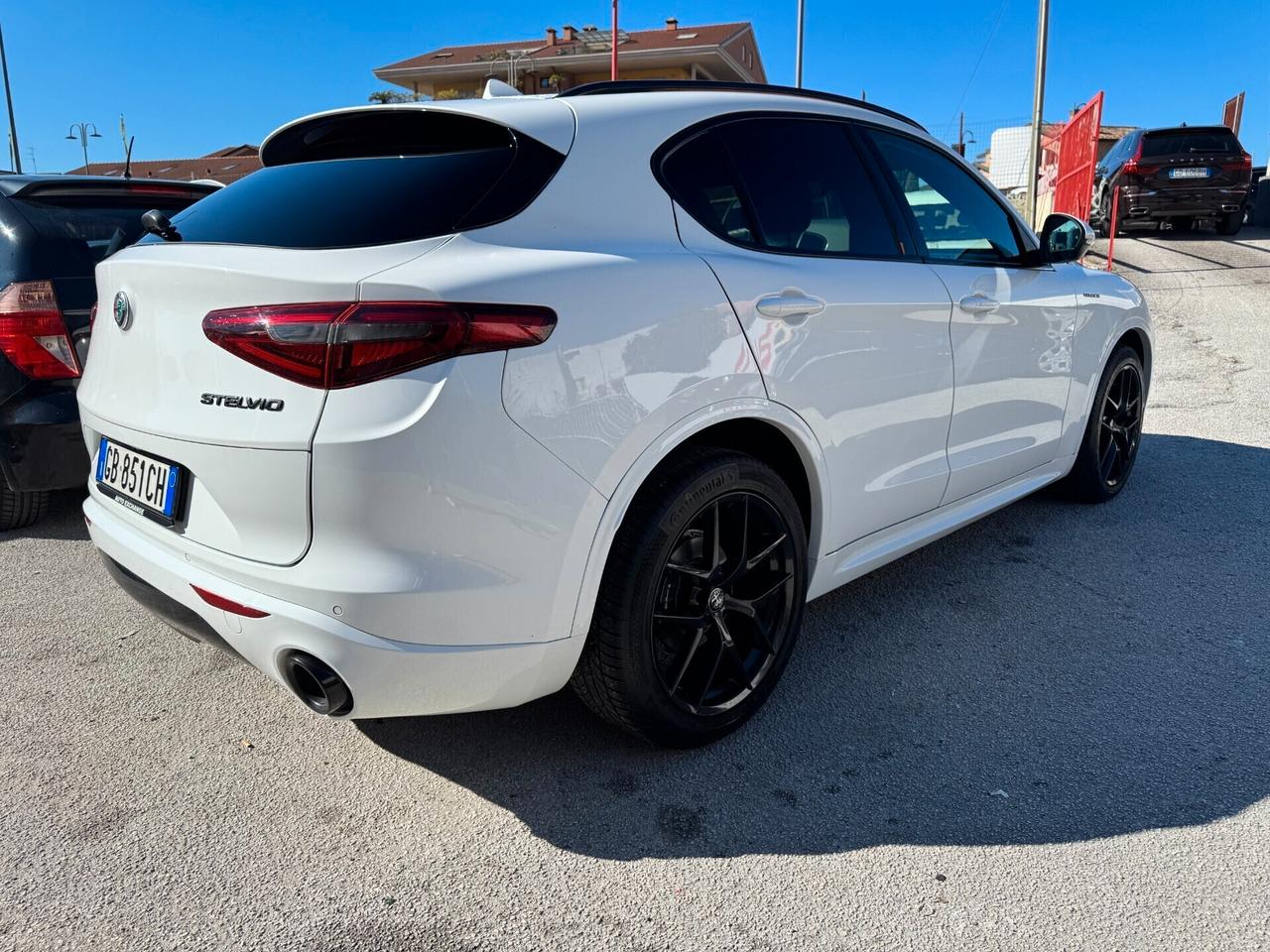 Alfa Romeo Stelvio 210 CV Q4 Veloce (gancio traino elettrico)