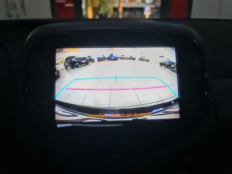 Toyota Aygo Aygo Connect 1.0 VVT-i 72 CV 5 porte x-play MMT