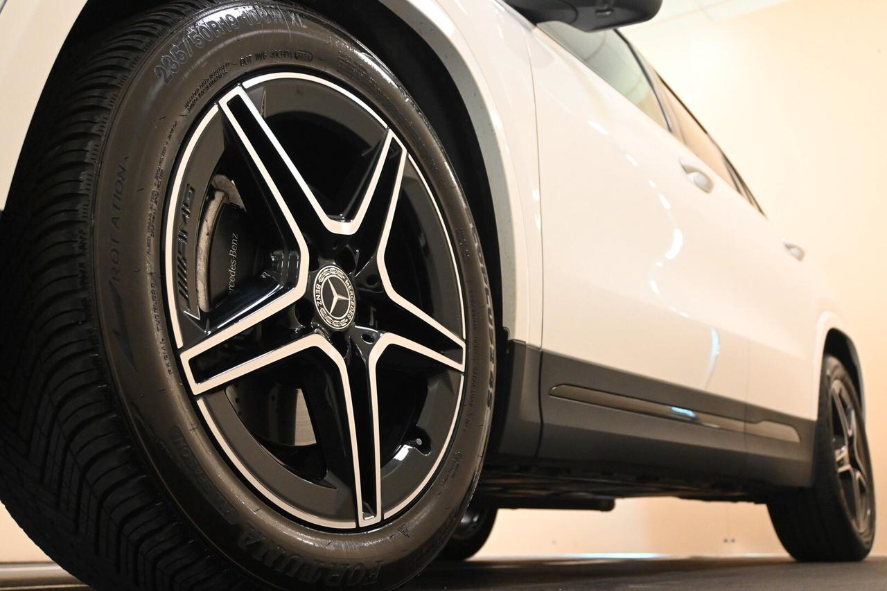 MERCEDES GLA (H247) GLA 180 d Automati...