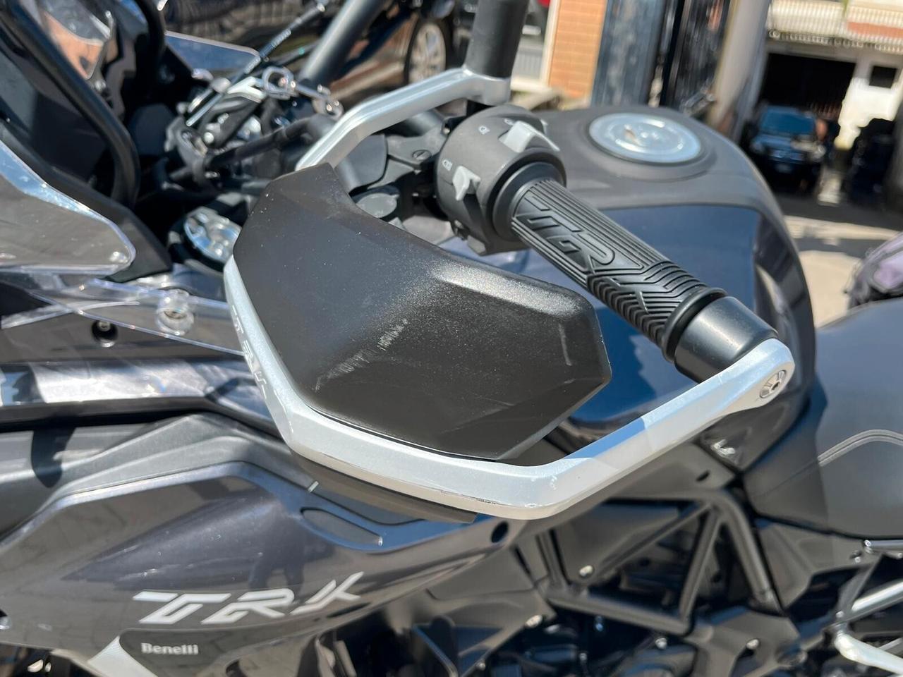 Benelli TRK 502 X