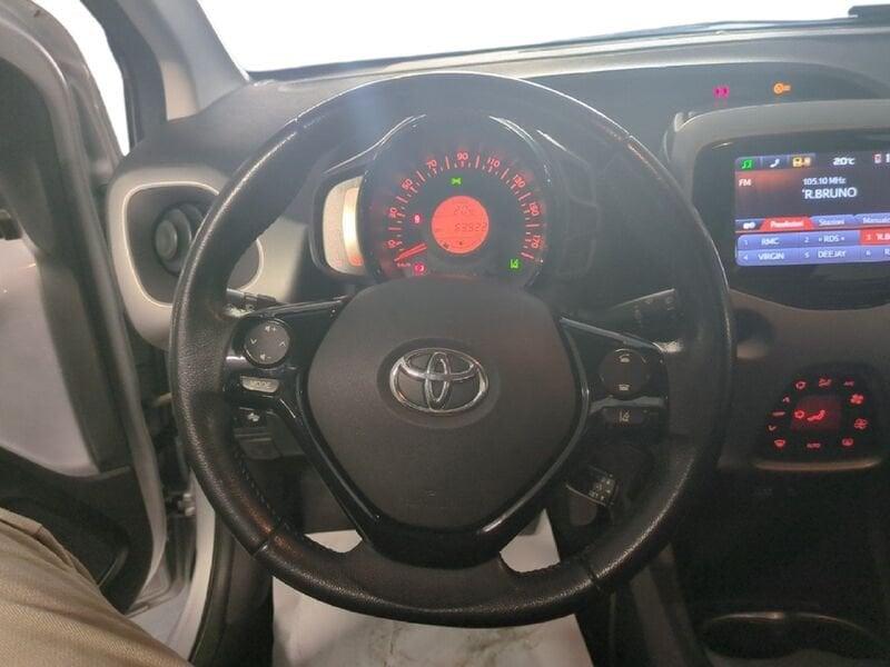 Toyota Aygo 1.0 VVT-i x-play TSS