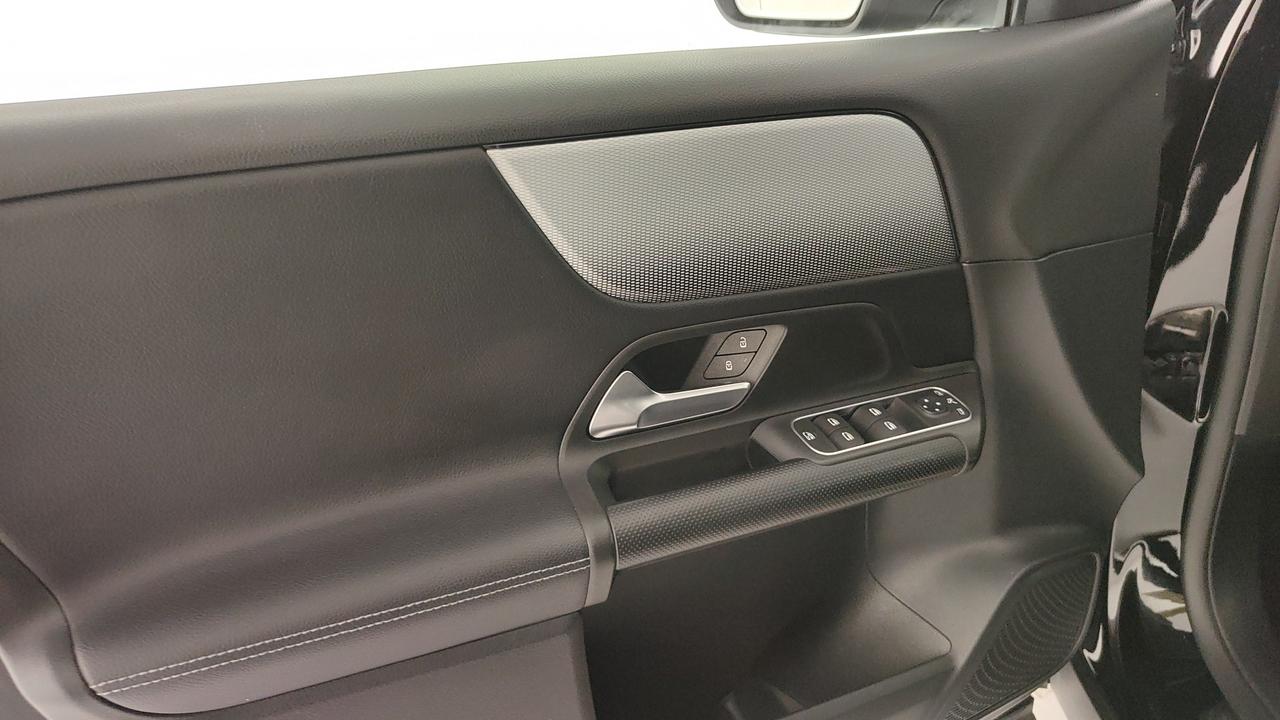 Mercedes-Benz GLB 200 d Business Extra auto