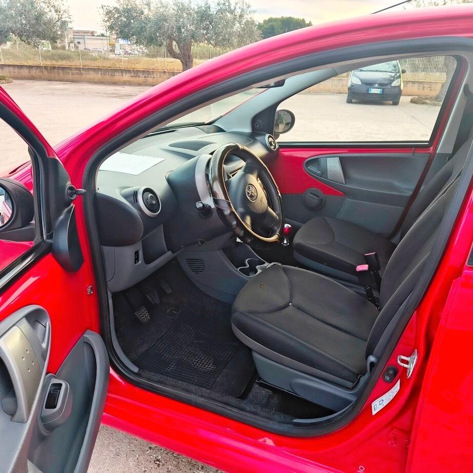 Toyota Aygo 1.0 12V VVT-i 5 porte
