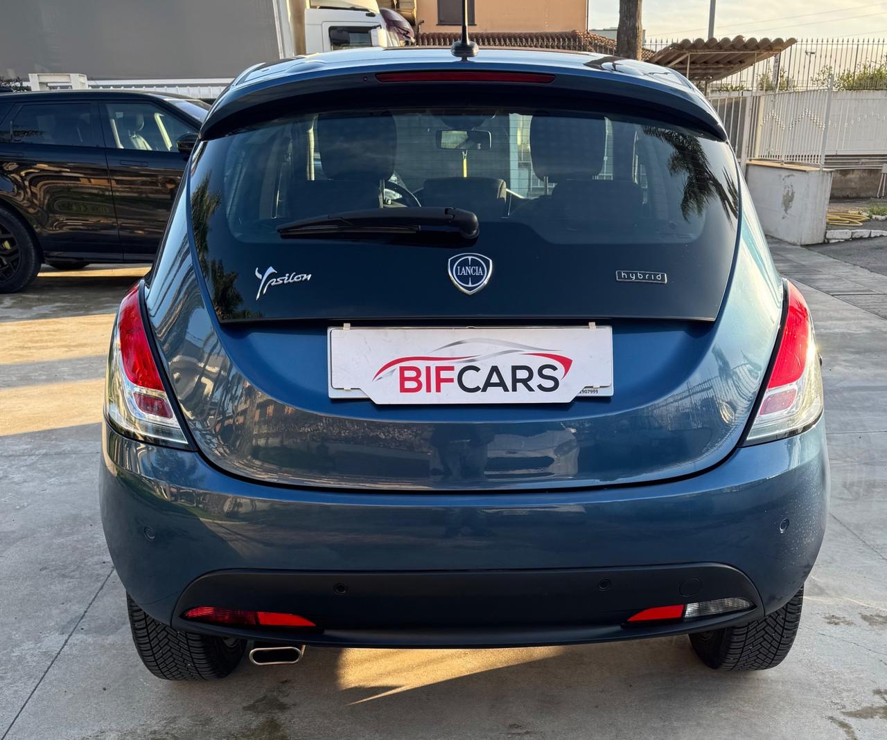 Lancia Ypsilon 1.0 FireFly 5 porte S&S Hybrid Gold