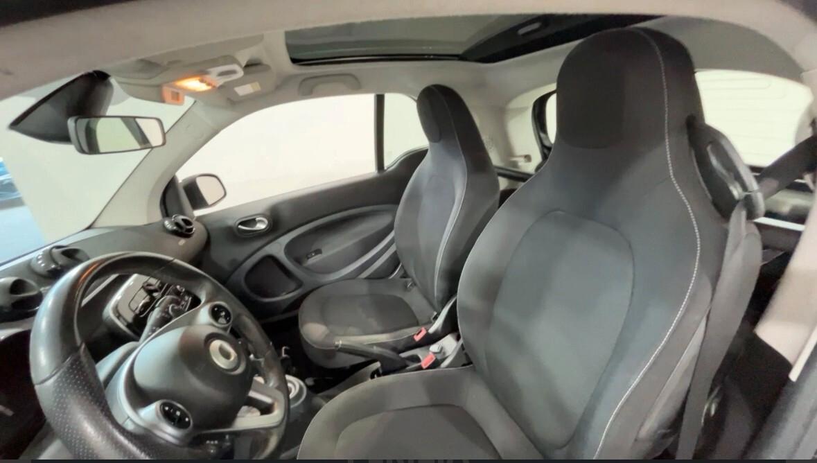Smart ForTwo 70 1.0 twinamic Superpassion '19