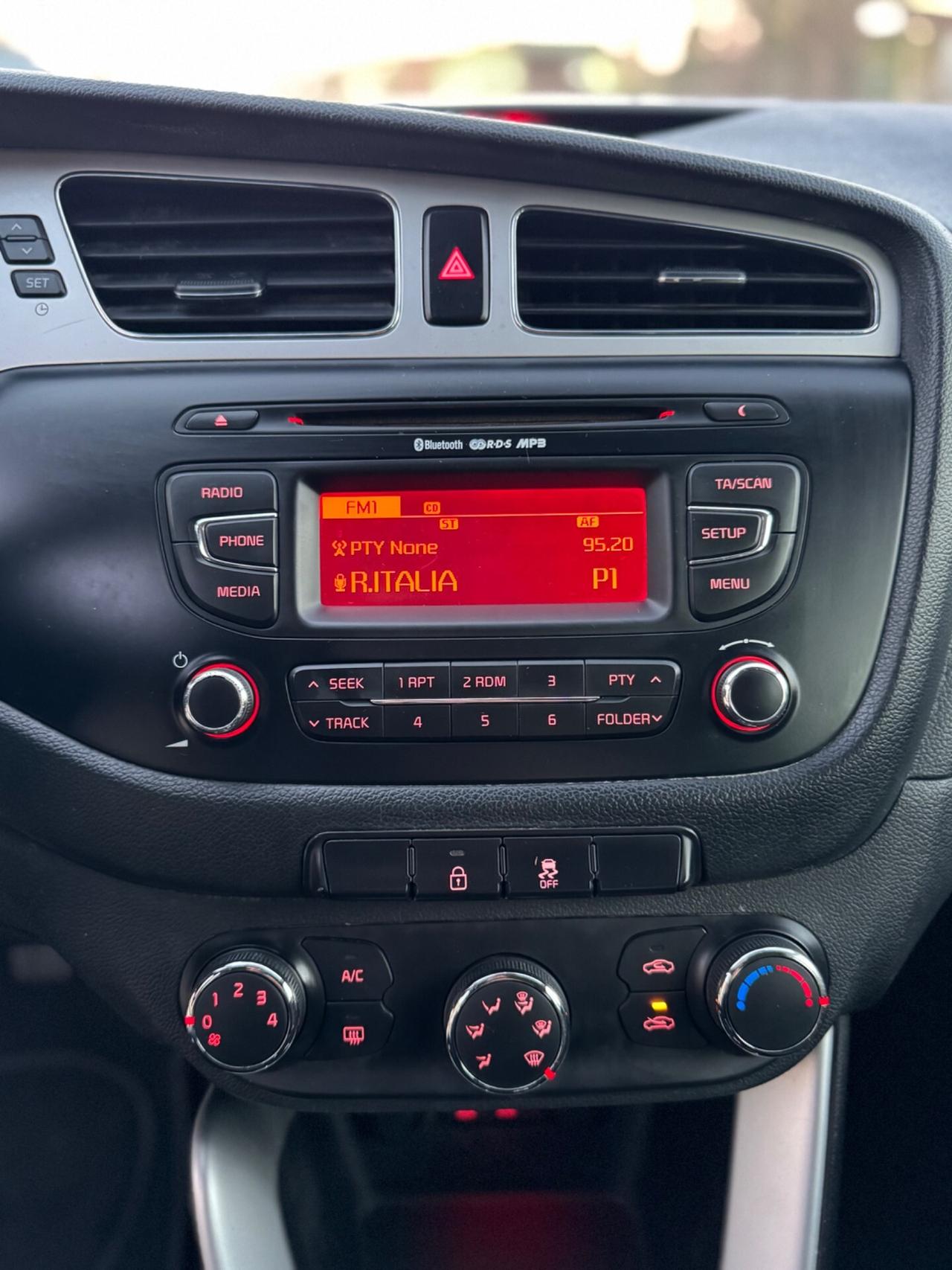 Kia Ceed Sportswagon cee'd 1.4 GPL 5 porte Cool