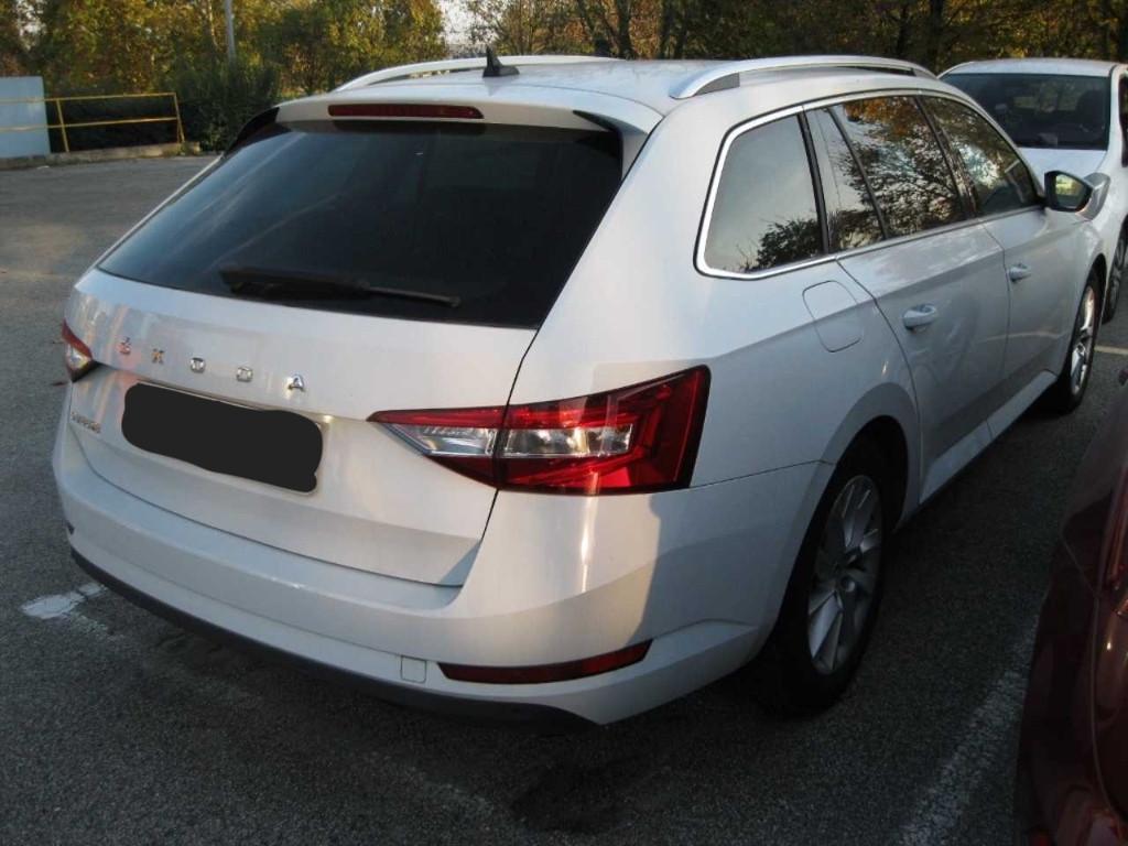 Skoda Superb Wagon 2.0 tdi evo Executive 122cv dsg