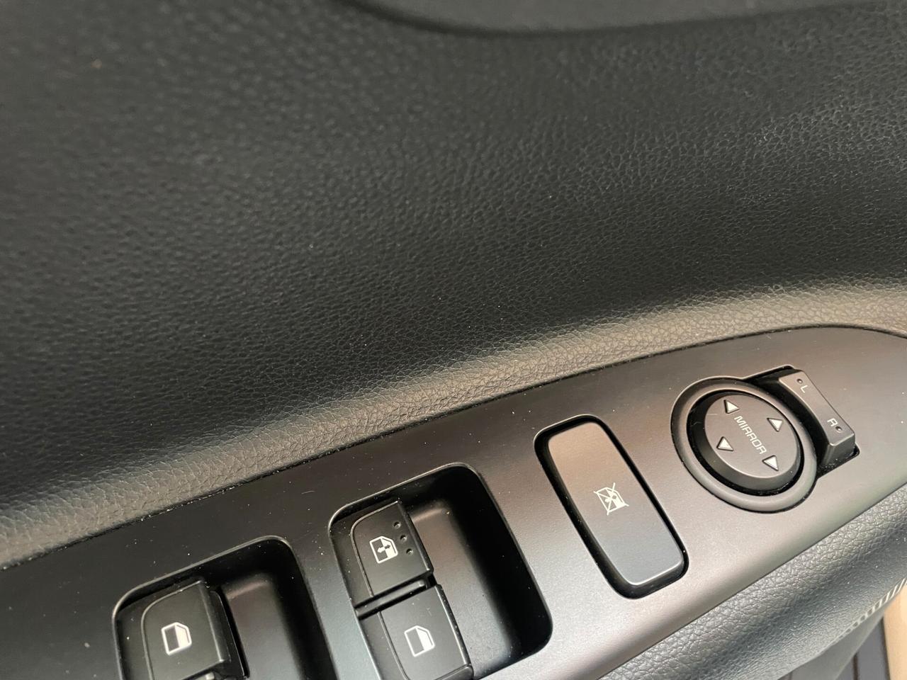 Kia Stonic UNICO PROPRIETARIO - TAGLIANDI CERTIFICATI