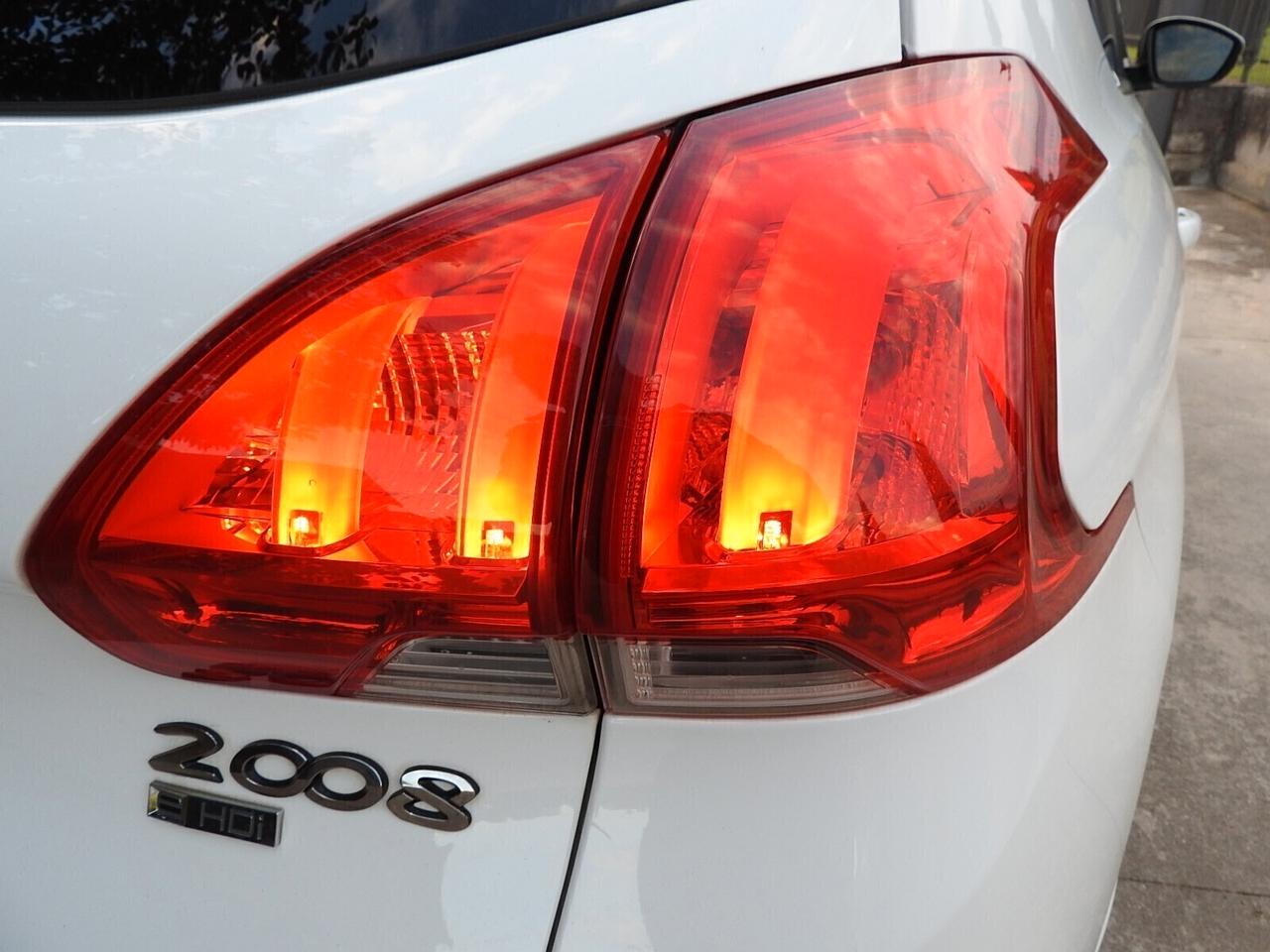 Peugeot 2008 1.6 e-HDi 92 CV NEOP. NAVI