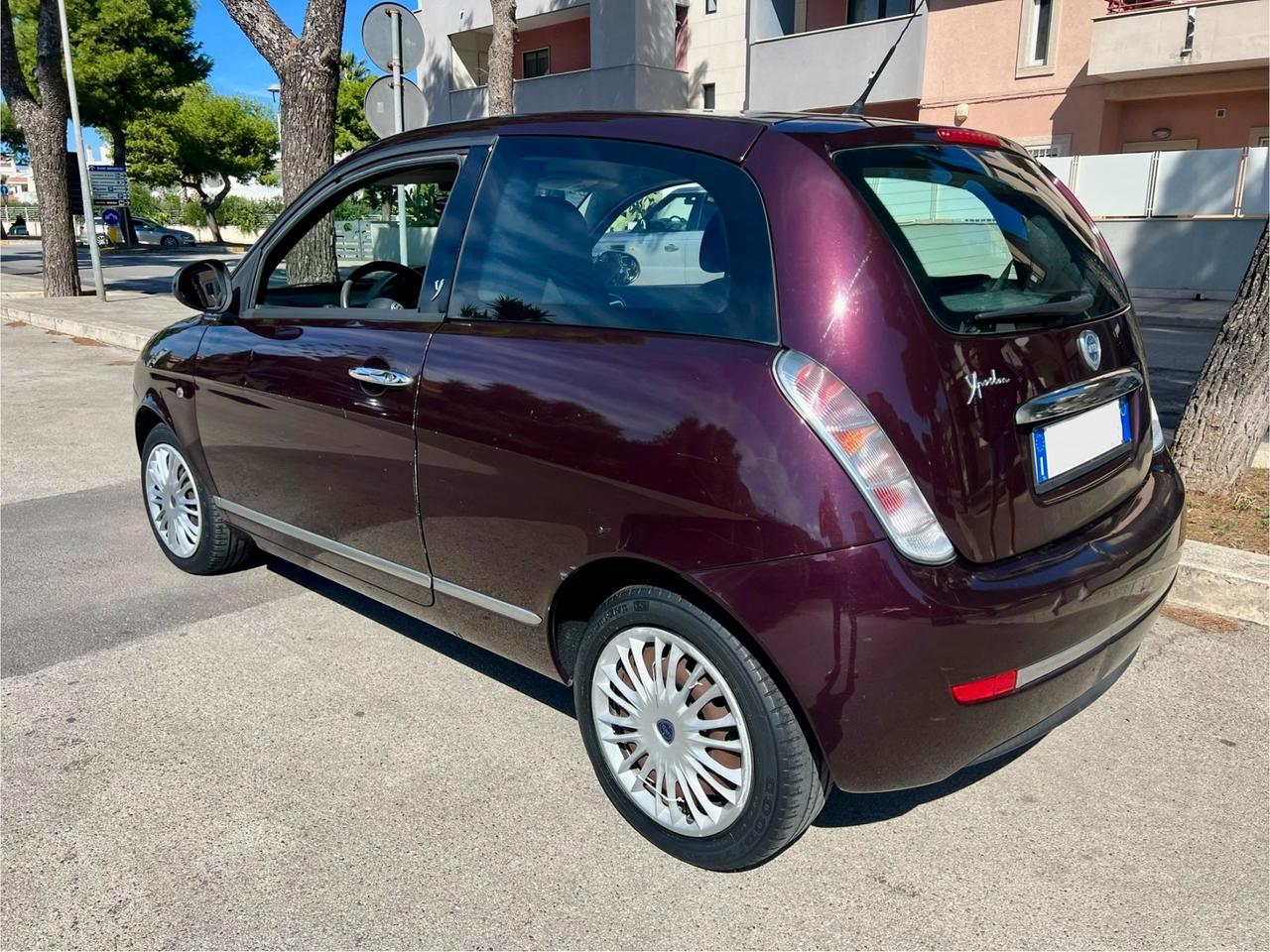 Lancia Ypsilon 1.2 Diva Ecochic GPL