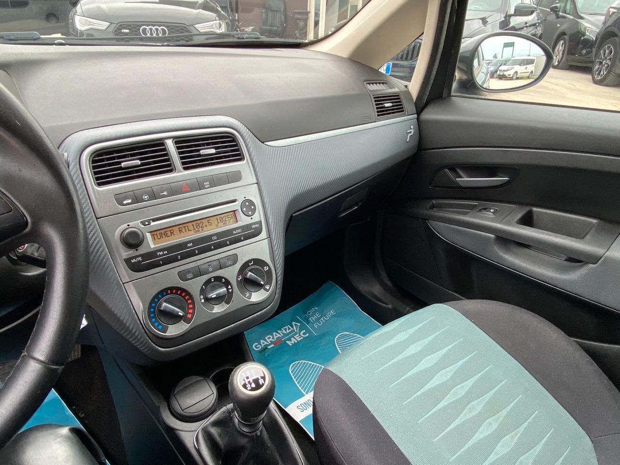 FIAT GRANDE PUNTO 1.2 BENZINA DYNAMIC 5P UNICO PROPIETARIO NEOPATENTATI